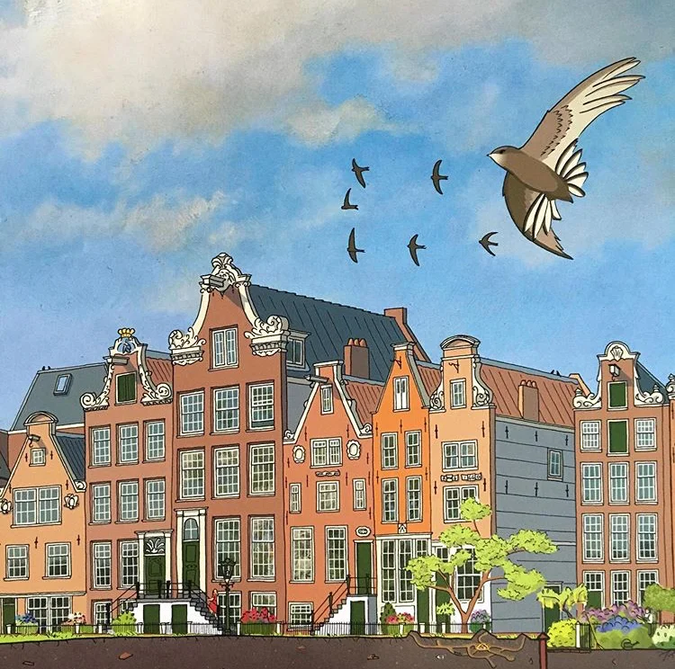 Grachtenpanden van het Begijnhof met een vogel in de lucht