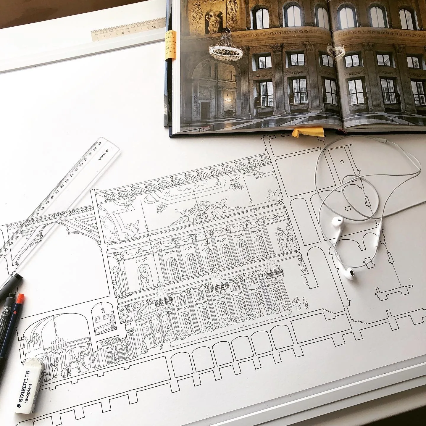 Making of: de Burgerzaal van het Paleis op de Dam op de tekentafel, met het fotoboek erboven